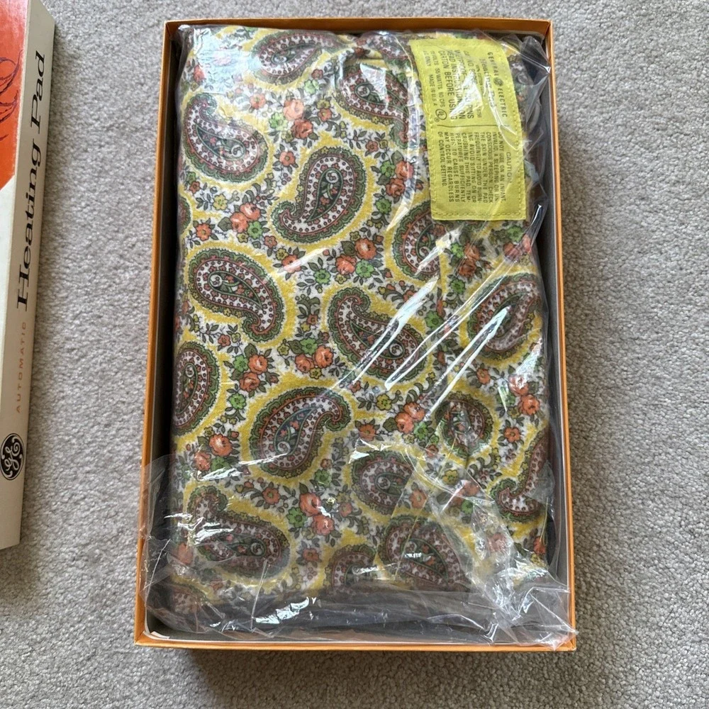 Vintage GE General Electric Automatic Heating Pad Model P58 w/ Box MCM WORKS